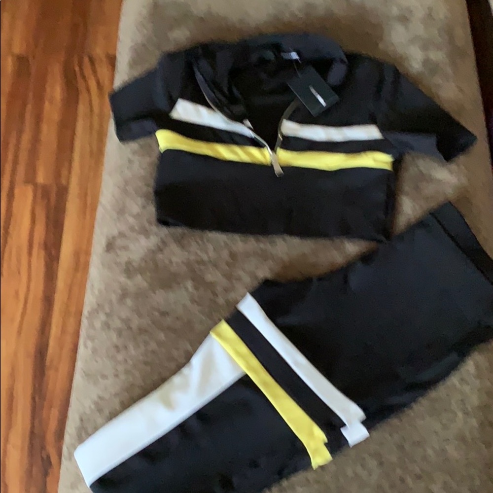 Fashion Nova Crop top & pant set